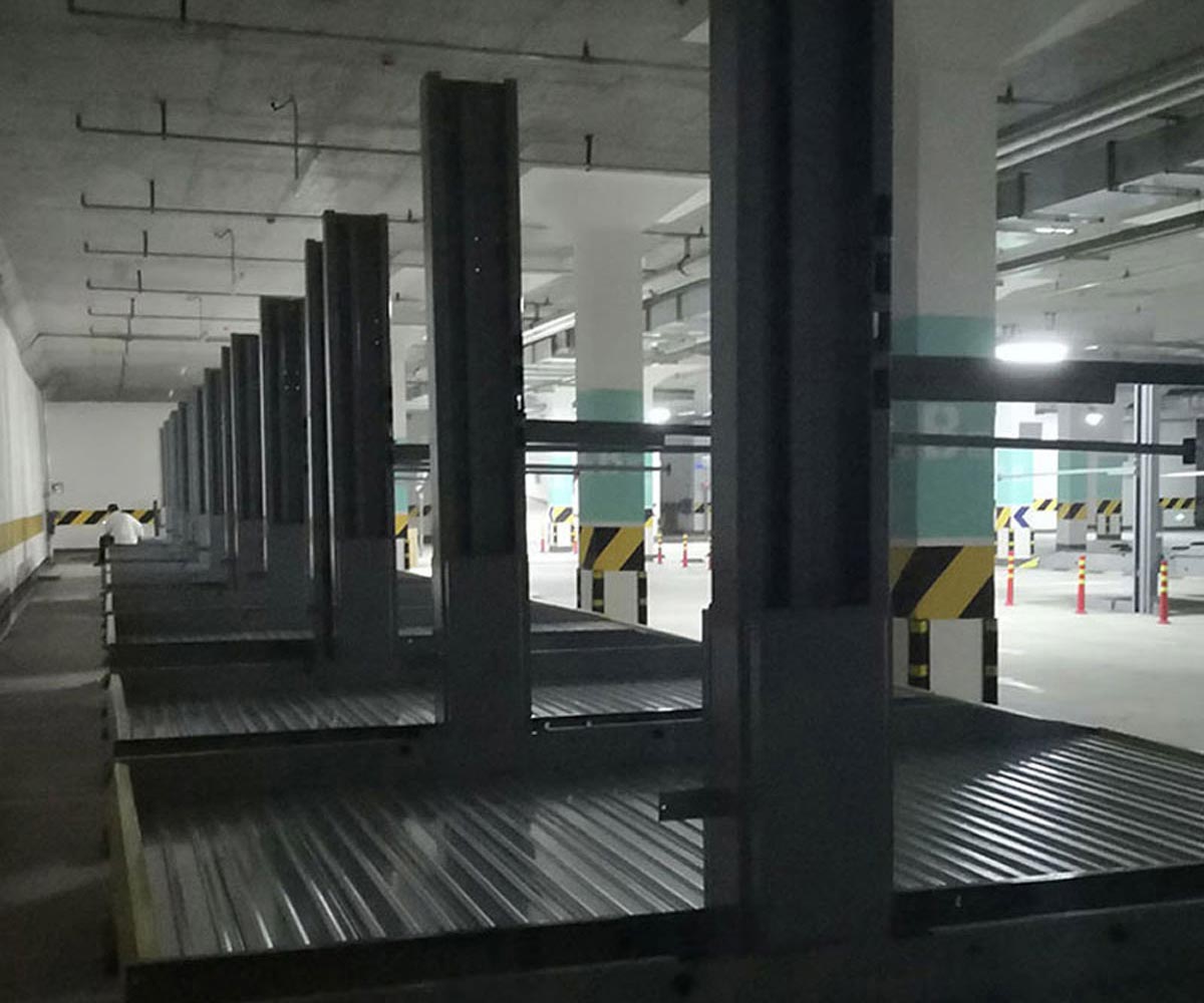 云龍立體車庫的自動存取車系統(tǒng)