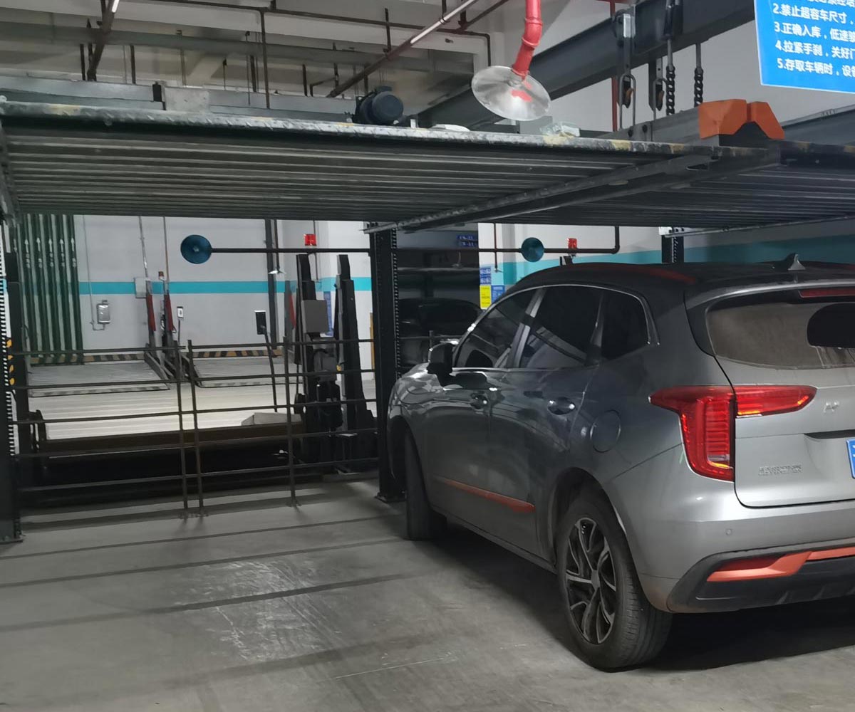 云龍俯仰式機械停車設(shè)備